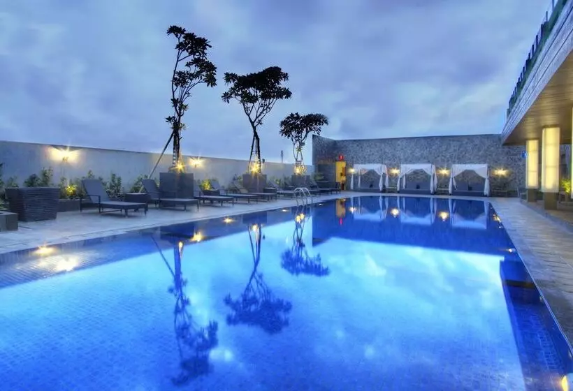 Whiz Prime Hotel Kelapa Gading