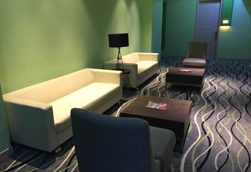 Whiz Prime Hotel Kelapa Gading