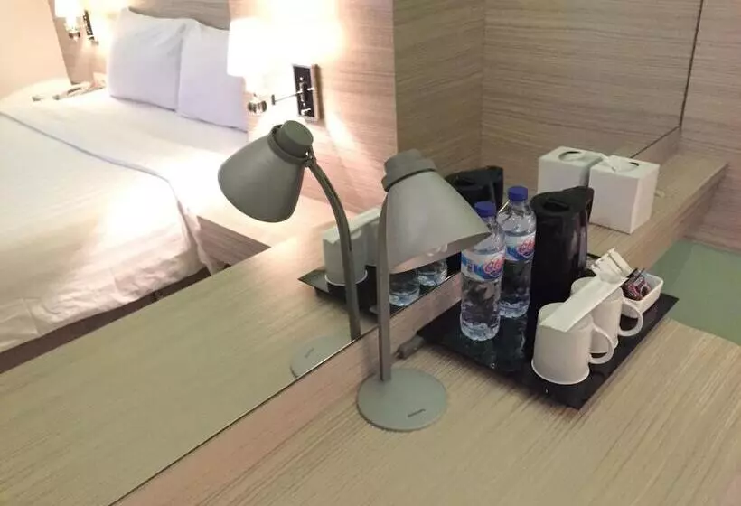 Whiz Prime Hotel Kelapa Gading