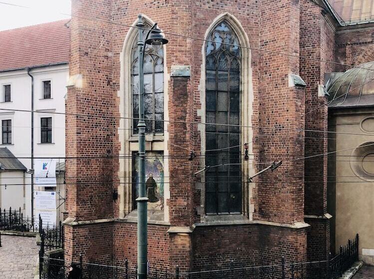 הוסטל Krakow Apartments & Rooms