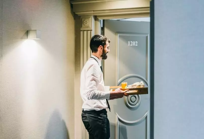 Dear Hotel Madrid