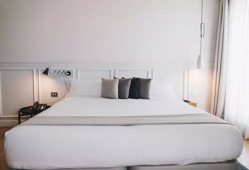 Dear Hotel Madrid