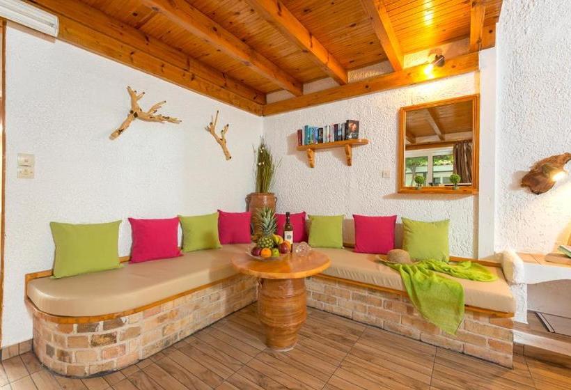 Elefteria Apts & Suites