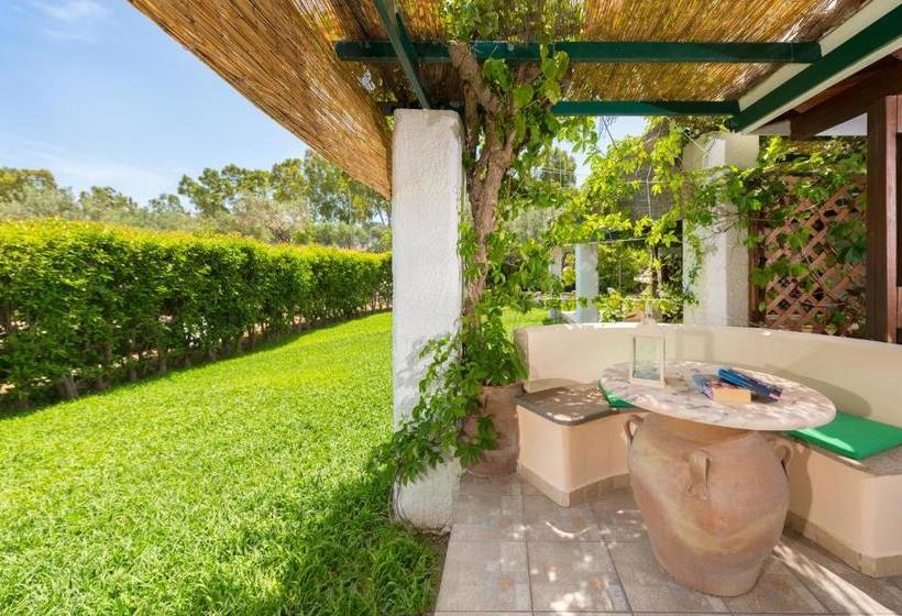 Elefteria Apts & Suites