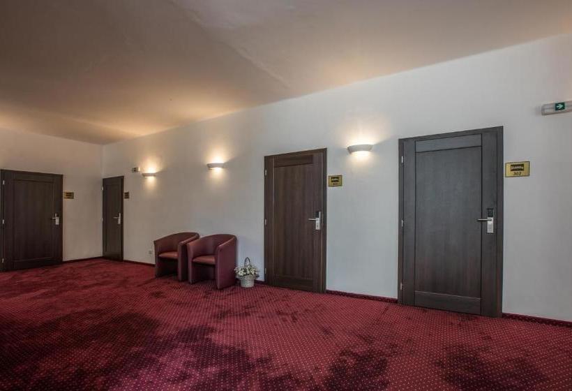 Hotel Bellevue Tlapak