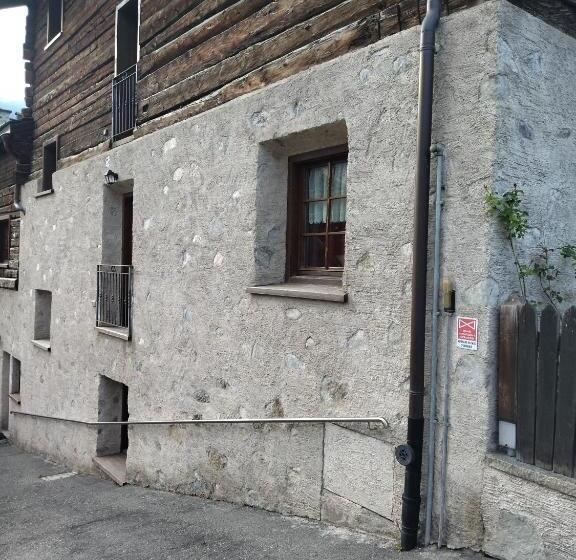 בית מלון כפרי Garni Baita Cecilia