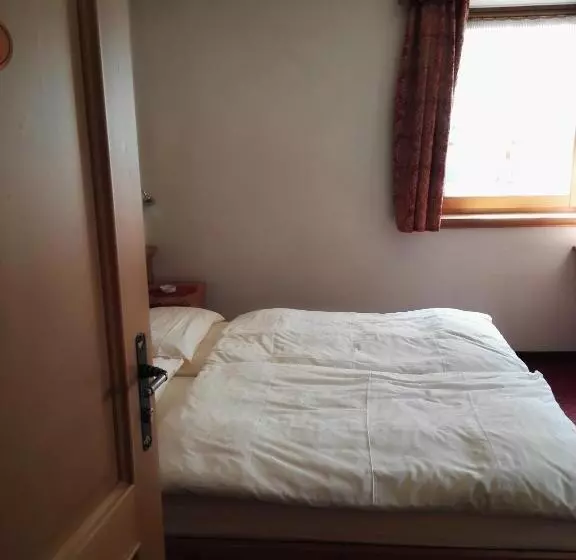 호텔 Garni Baita Cecilia