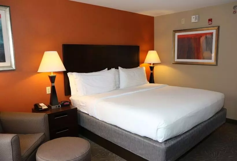 ホテル Holiday Inn Express Pittsburgh   Munhall, An Ihg
