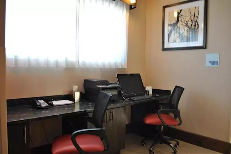 ホテル Holiday Inn Express Pittsburgh   Munhall, An Ihg
