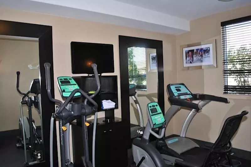 ホテル Holiday Inn Express Pittsburgh   Munhall, An Ihg