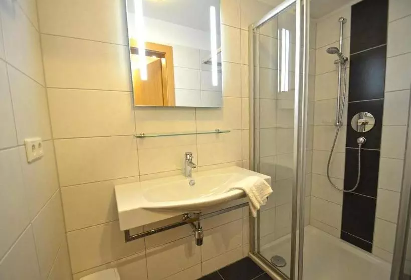 酒店 Appart Residence Kristall By Skinetworks