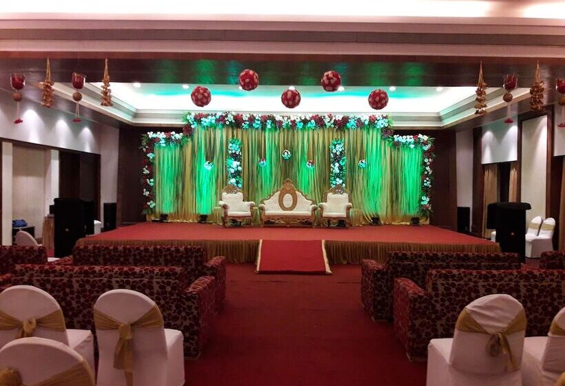 Hotel The Lagoona Resort