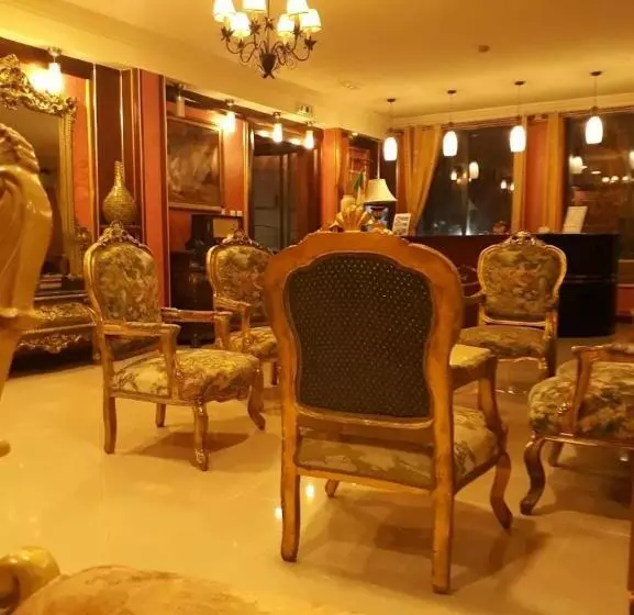 هتل Les Ambassadeurs