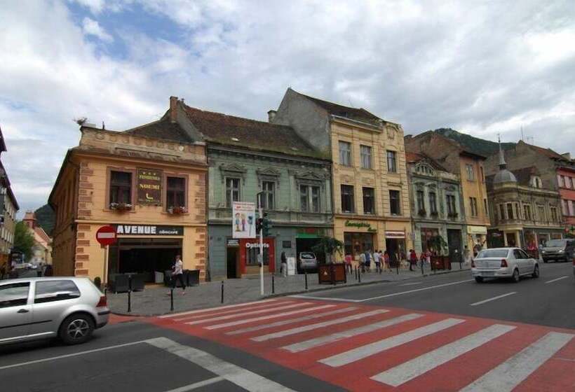 فندق Pension Noemi