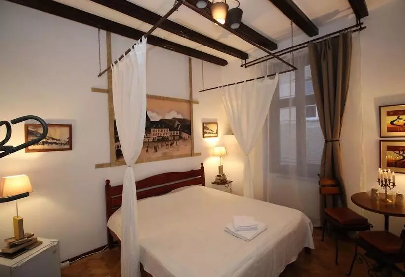 ホテル Pension Noemi