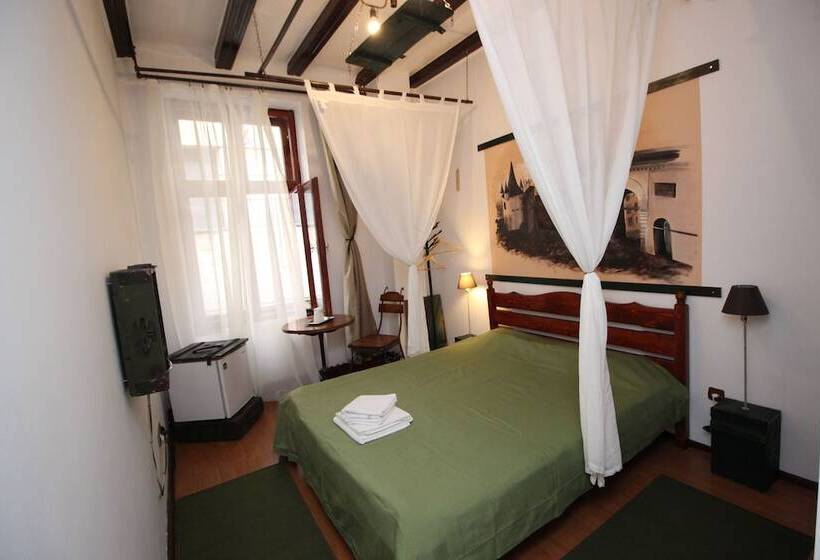 فندق Pension Noemi