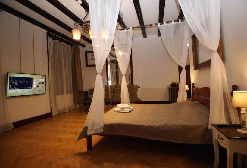 فندق Pension Noemi