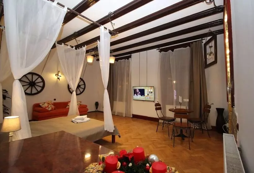 ホテル Pension Noemi