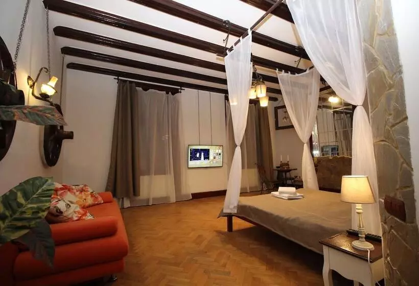 ホテル Pension Noemi