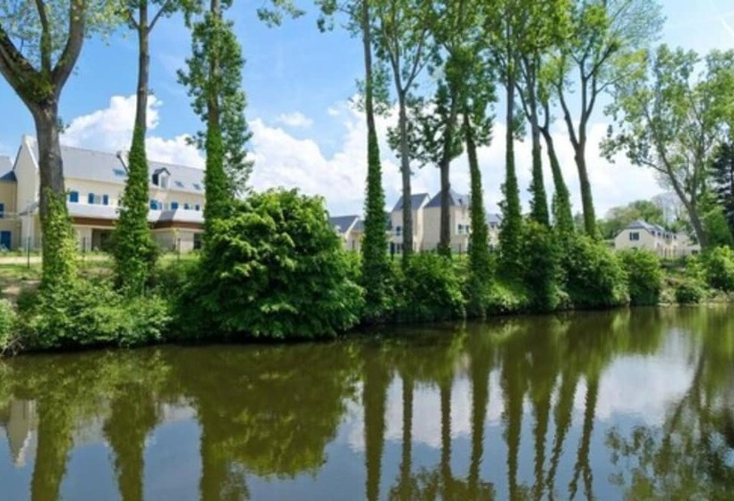 Отель Residence Nemea Le Domaine Des Mauriers