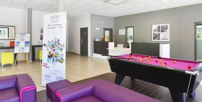 هتل Residence Nemea Le Domaine Des Mauriers