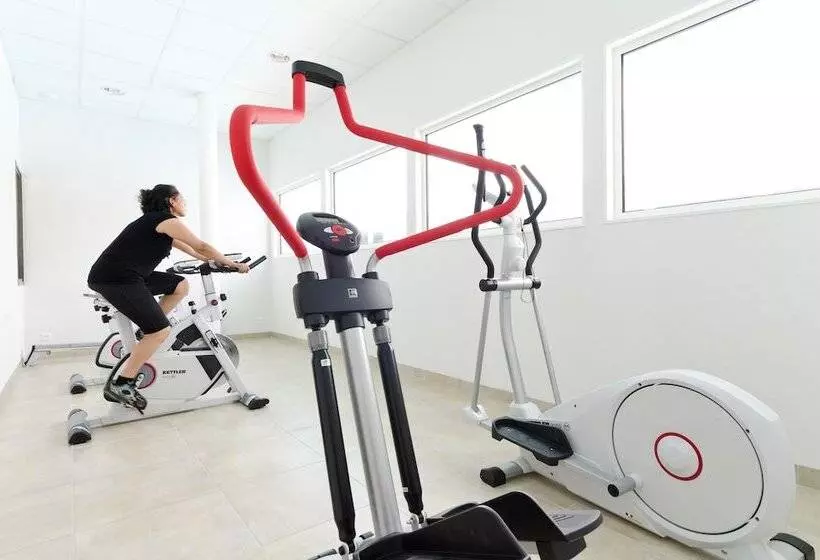 هتل Residence Nemea Le Domaine Des Mauriers