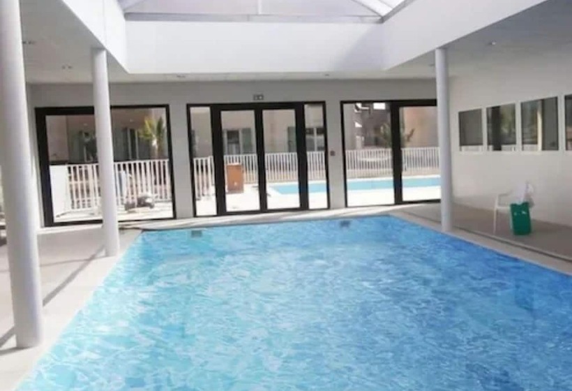 Отель Residence Nemea Le Domaine Des Mauriers