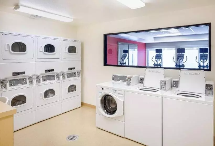 Отель Towneplace By Marriott Suites Portland Vancouver