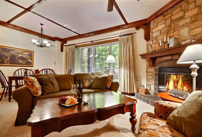 هتل Tremblant Sunstar Condominiums