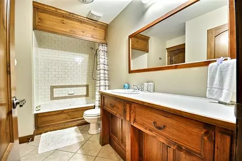 هتل Tremblant Sunstar Condominiums