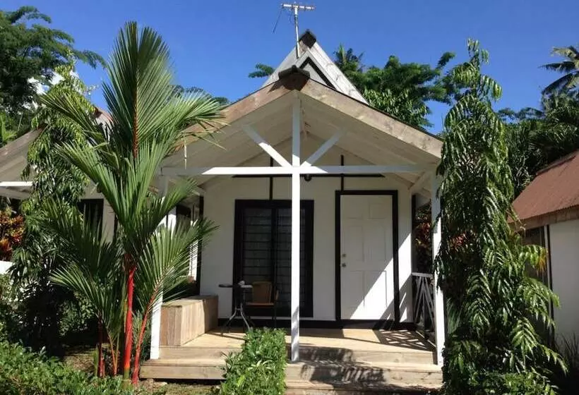 استراحتگاه Orator Hotel Samoa
