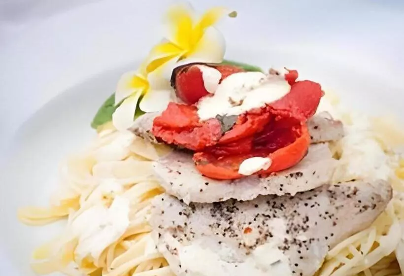 استراحتگاه Orator Hotel Samoa