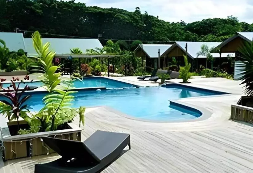 استراحتگاه Orator Hotel Samoa