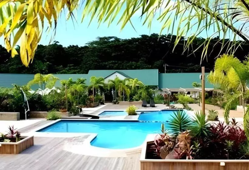 استراحتگاه Orator Hotel Samoa