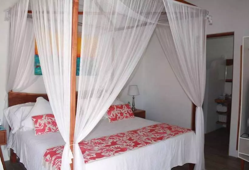 Toto Blue Hotel Boutique