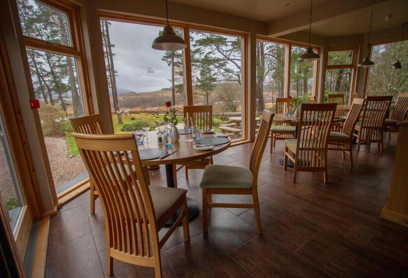 민박 Old Pines Hotel And Restaurant