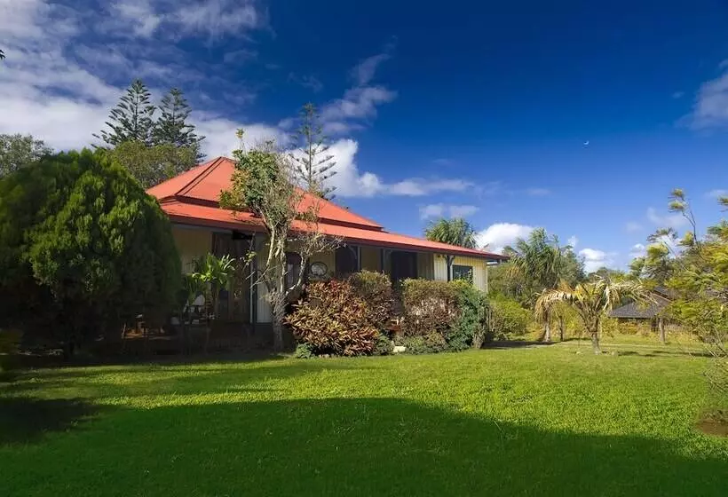 Christian's Of Bucks Point