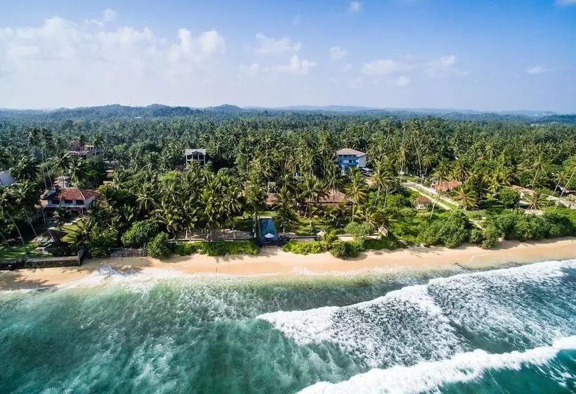 Hotelli Apa Villa Thalpe