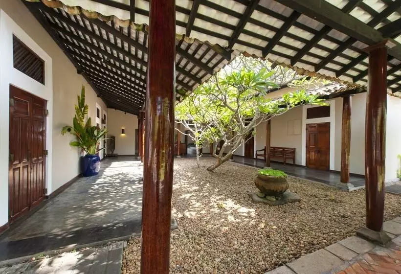 Hotelli Apa Villa Thalpe