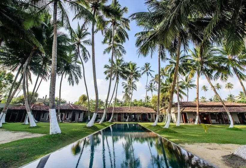 Hotelli Apa Villa Thalpe