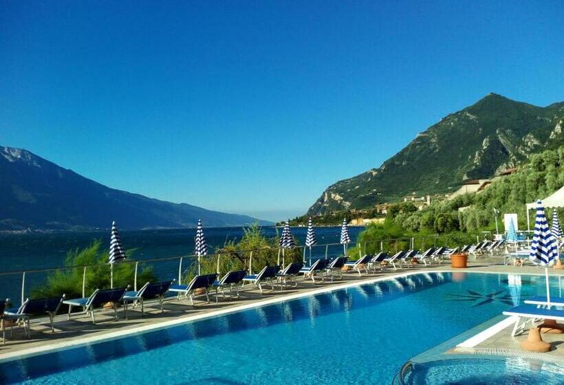 בית מלון כפרי Astor