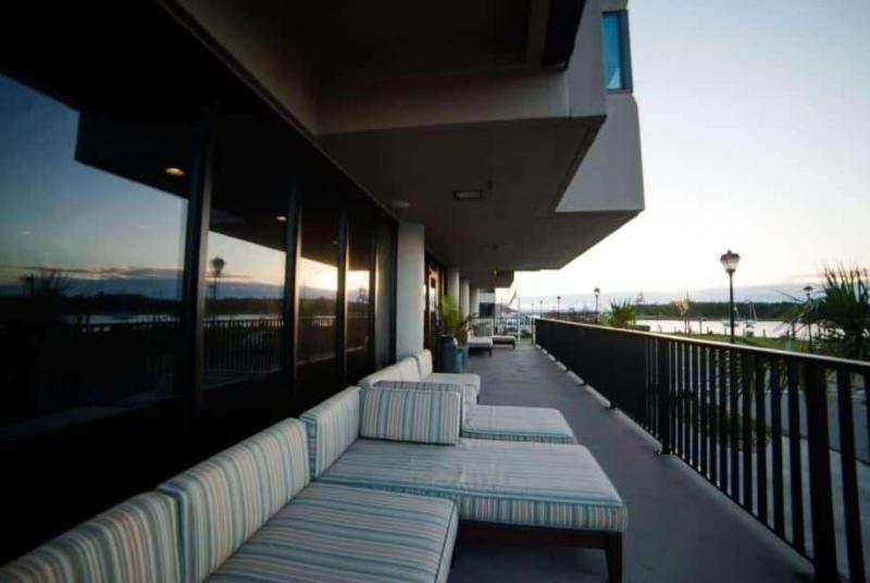 Bask Hotel At Big Rock Landing