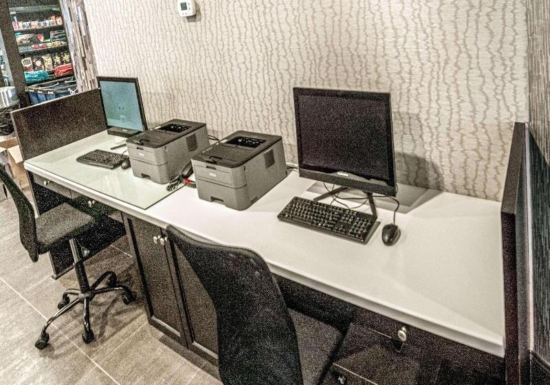 Bask Hotel At Big Rock Landing