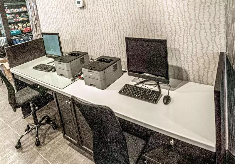 Bask Hotel At Big Rock Landing