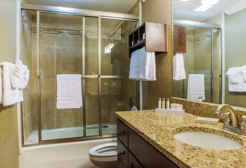 Bask Hotel At Big Rock Landing