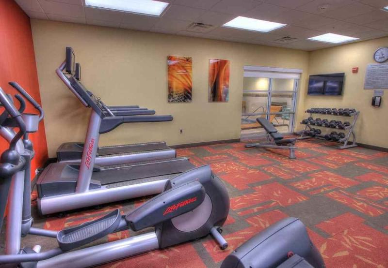 בית מלון כפרי Courtyard By Marriott Gatlinburg Downtown