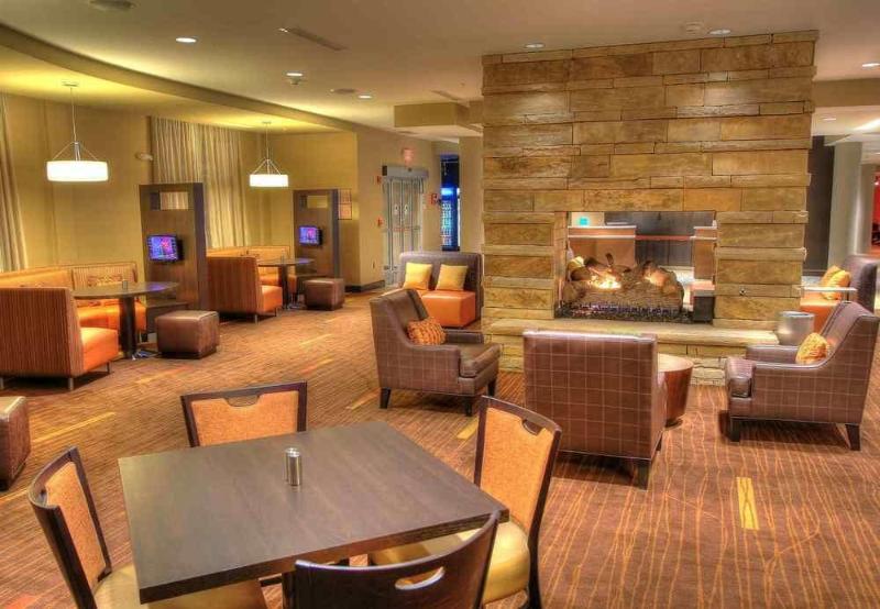 בית מלון כפרי Courtyard By Marriott Gatlinburg Downtown