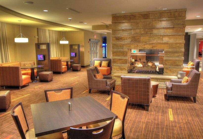 בית מלון כפרי Courtyard By Marriott Gatlinburg Downtown