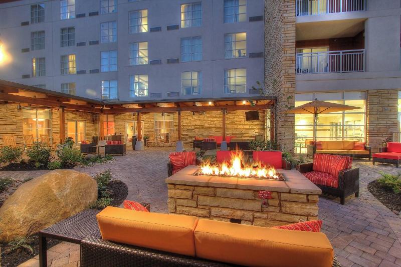 בית מלון כפרי Courtyard By Marriott Gatlinburg Downtown