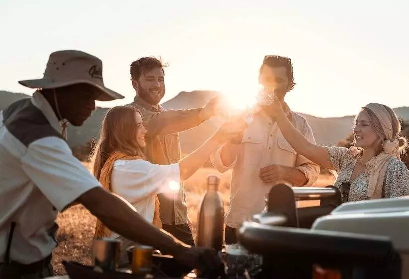 هتل Gabus Game Ranch